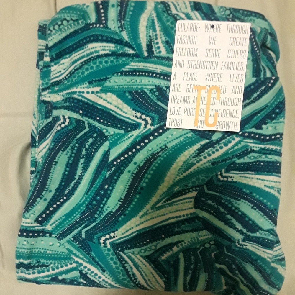 Tall & Curvy LulaRoe leggings